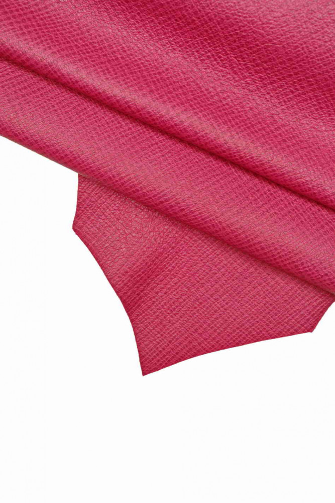 Pelle FUCSIA con GRANA, capra stampa simil saffiano, pellame rosa accesso morbido