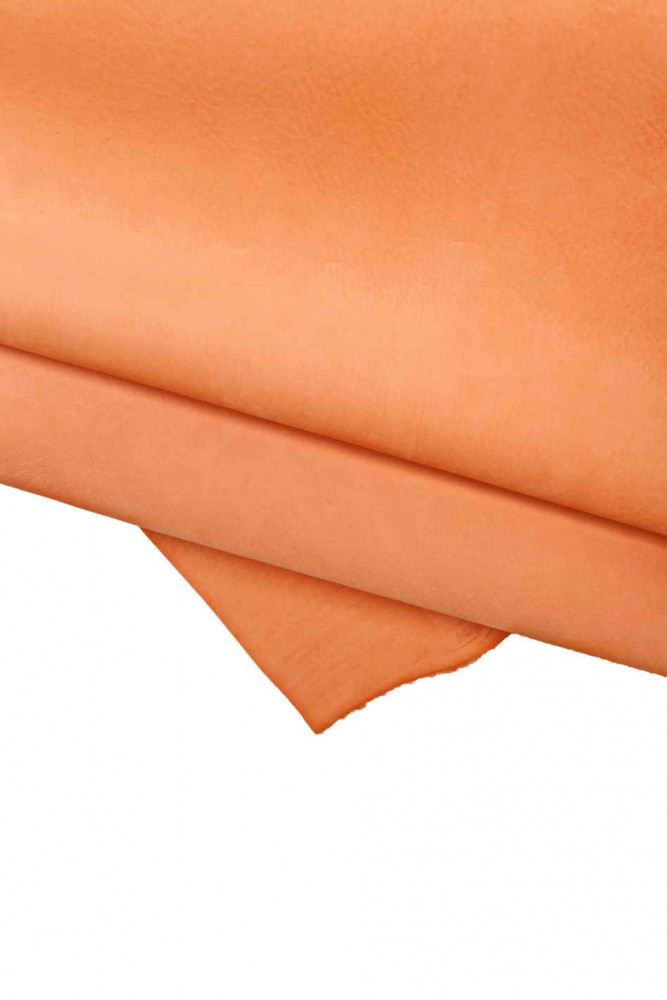 Pelle di NABUK arancio, pellame qualità top effetto camoscio, vitello scamosciato morbido con grana leggera