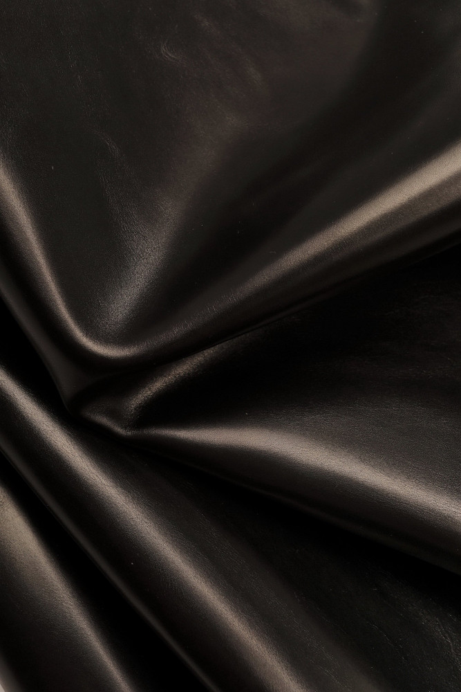 BLACK GLOSSY leather hide, high quality smooth calfskin, natural cowhide, medium softness, 0.8 -1.0 mm B16139-TB