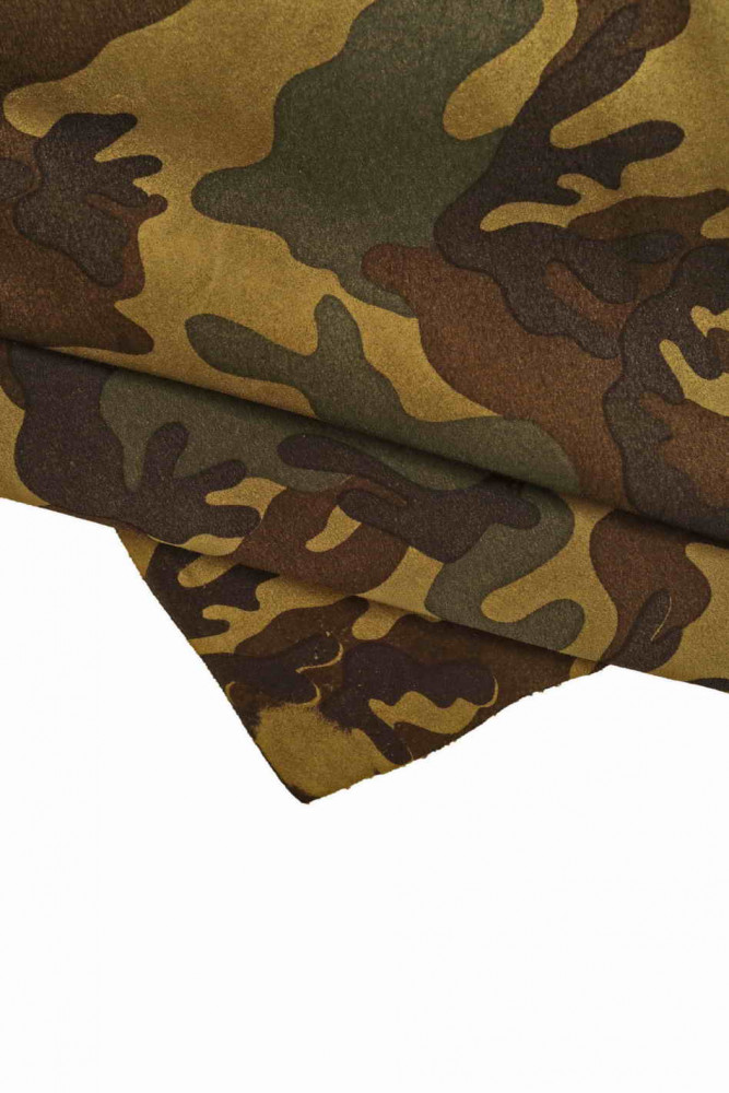 Pelle stampa MIMETICA, pellame scamosciato verde, camoscio su vitello stampato disegno camouflage, morbido