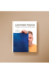 Leather Touch: Viaggio nel Mondo della Pelle by Luca Pacini