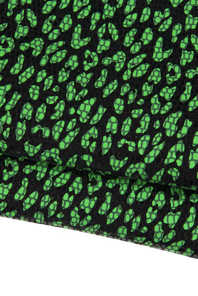 PELLE LEOPARDATA nero verde, capra stampa coccodrillo con disegno leopardo, pellame lucido animalier