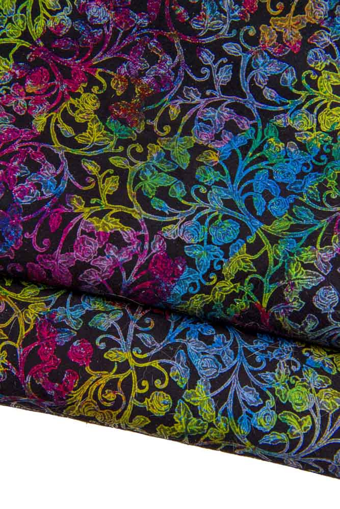 Pelle FLOREALE multicolor, pellame scamosciato nero con stampa fiori colorati, ideale per artigianato