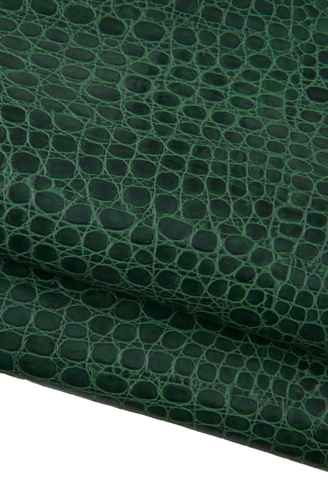 Green CROCODILE printed calfskin leather, animal pattern on glossy soft cowhide 0.8 - 1.0 mm ideal for DIY projects