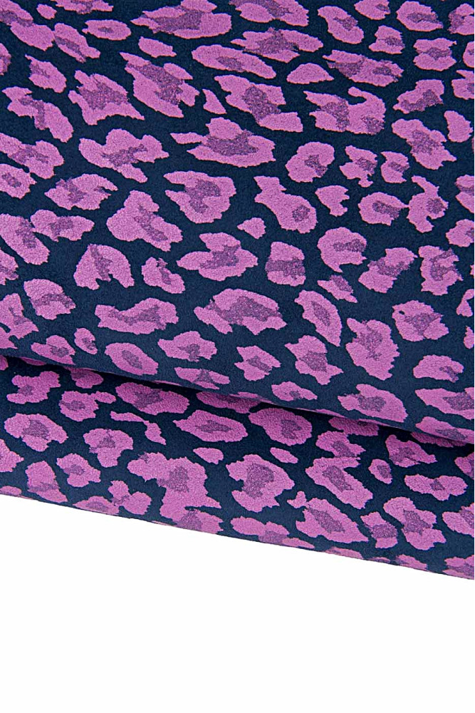 Pelle LEOPARDO rosa su base camoscio blu, pellame crosta di vitello stampa animalier ghepardo